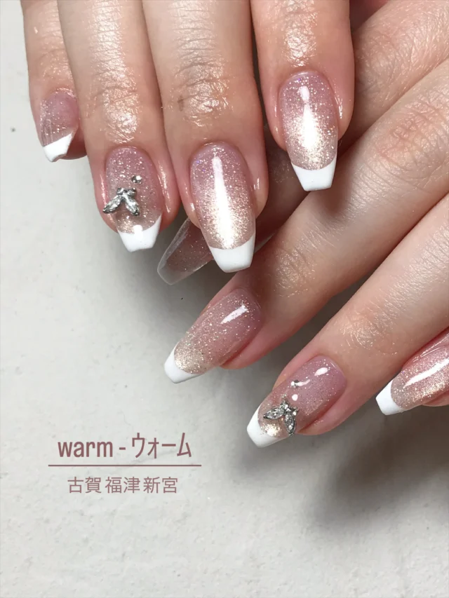 💅🎨投稿はこちら 》 》 @azuki__warm 

オリジナルカラーのマグネットに
フレンチで大人可愛く♡

全て自爪のお客様です☺️✨
　

design course 120min 11,000〜

－－－－－－－－－－－

One color 　8000〜
magnet 　　9000〜
Art design  10000〜

【 ⏫ ジェルオフ込み、育成ケアにて 】

長さ出し　　880
亀裂　　　　660
ロング料金　1100〜

オプション　110〜
立体パーツ　330〜770
特殊アート　550〜

－－－－－－－－－－－

〒 福岡県古賀市筵内（むしろうち🌼）
駐車場、駐輪場　有り

【 自爪育成 しながらジェルネイルを楽しむ 】

・4週間浮かないネイル
・爪が小さくて、ジェルネイルするのが恥ずかしい
・ジェルネイルで気分を上げる！

当店は、自爪育成（爪のピンクを伸ばす）しながら
ジェルネイルを楽しめるお店です 💅🎨

育成に特化した
【 ネイルケア、爪の形、ジェルネイルの形 】
にこだわっております。

ご予約は、公式LINEより

＊自爪育成専門 warm Nail room 古賀店＊

　当店は、自宅サロンとなります
　予約確定後、正確な住所をお教えします

【#古賀市#福津市#新宮町#自爪育成#古賀市ネイル】